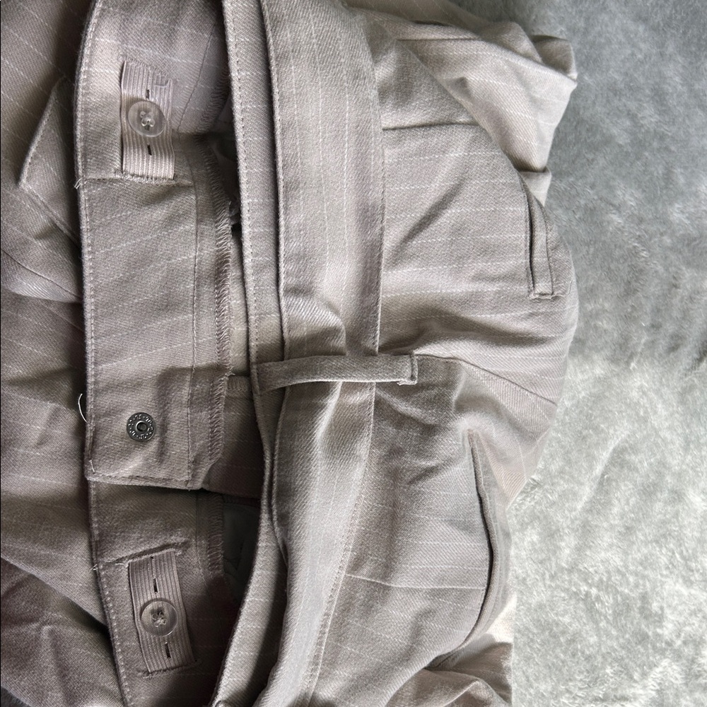 NWT Abercrombie & Fitch Girls slacks pants tan with pin stripe & belt 13/14 - Picture 8 of 8